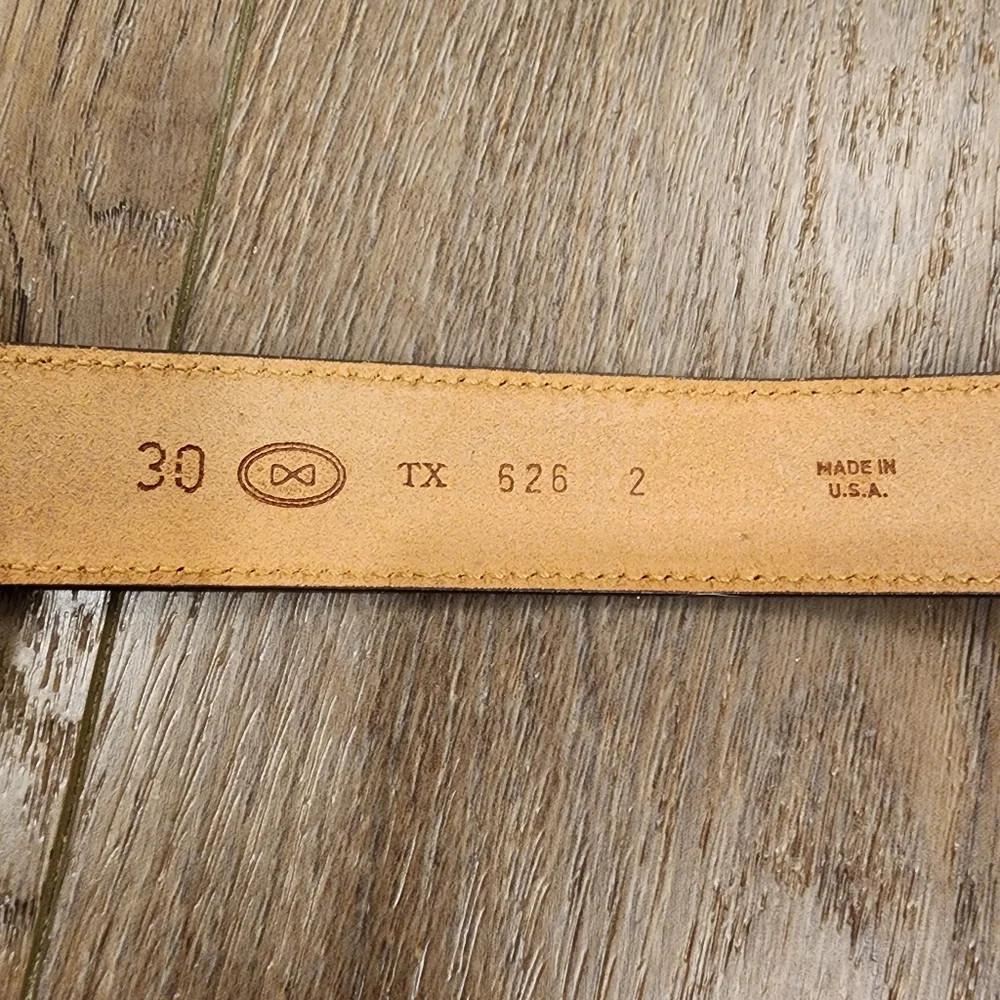 Trafalgar Textured Leather Belt Brown Made in USA Classic Men's size 30